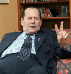 El veterano Roberto Gerlein, el escogido por los conservadores