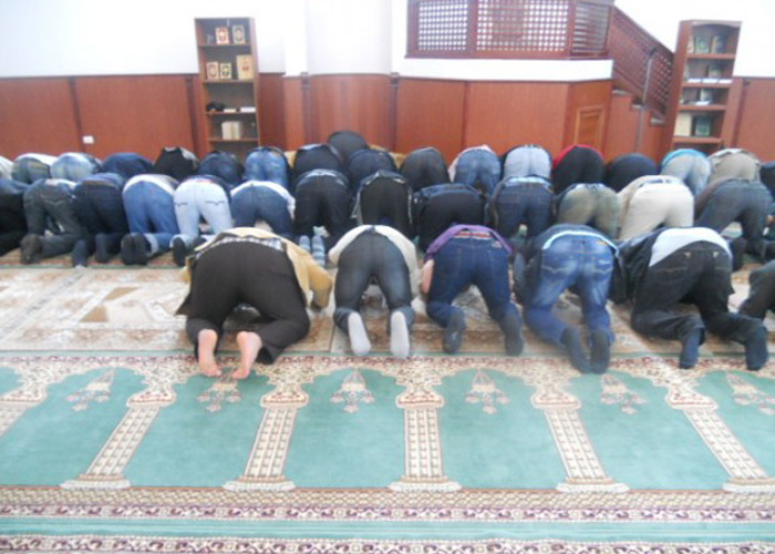 Visita a la mezquita de la avenida 30