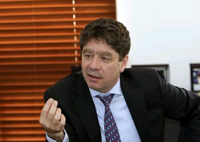 El lastre familiar de Bruce Mac Master