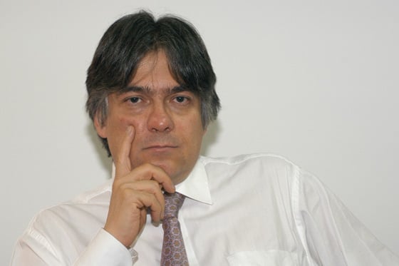 ¿Quién es el abogado que defiende a Iván Cepeda y combate al procurador?