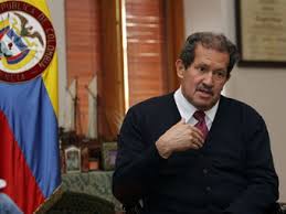 El perdón de Angelino por el superpoder del Procurador