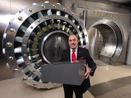 Seis billones de pesos se ganaron los bancos colombianos en 2013 ¿Qué piensa?