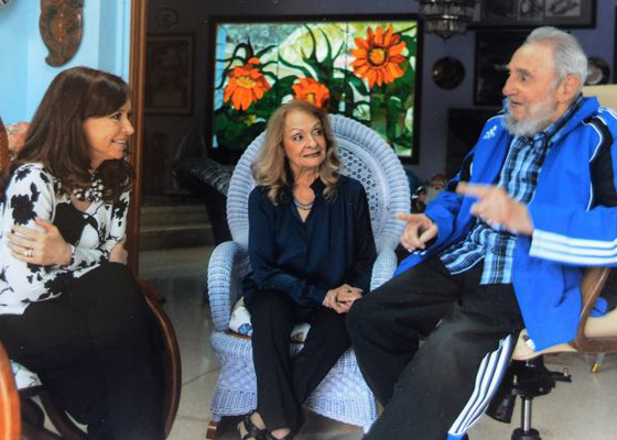 Sorprendente imagen de Fidel Castro con su esposa