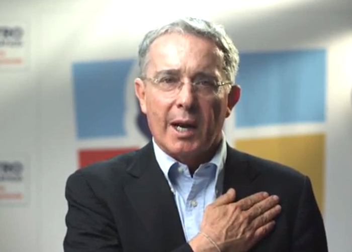 Uribe pensó con el deseo y armó su propia fórmula presidencial