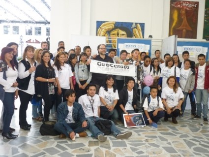 De hackers, crackers y colaboración masiva