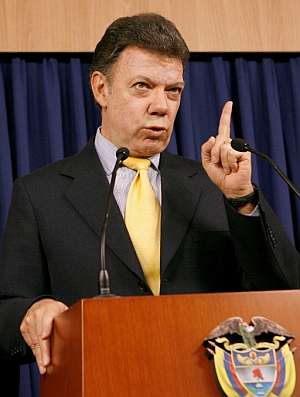 Sube puntos el Presidente Santos en la intención de voto