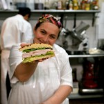  - Con aroma a pan francés se cocina la política colombiana