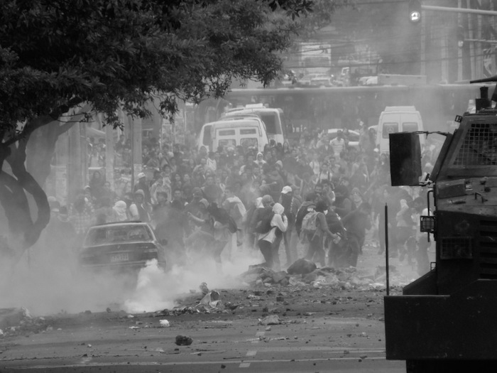 Las dos orillas de la batalla en la U. Pedagógica