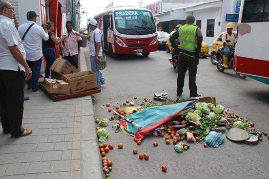 Maltrato a los comerciantes informales monterianos