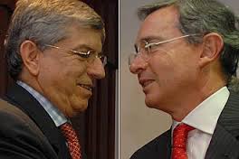 Álvaro Uribe no le sale al ruedo a César Gaviria