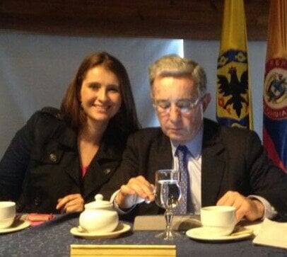 El hermano de Paloma Valencia ¿el puente del uribismo con la Central de Inteligencia?