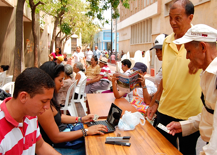 Para cobrar el subsidio del Programa Adulto Mayor en la ciudad de la equidad.