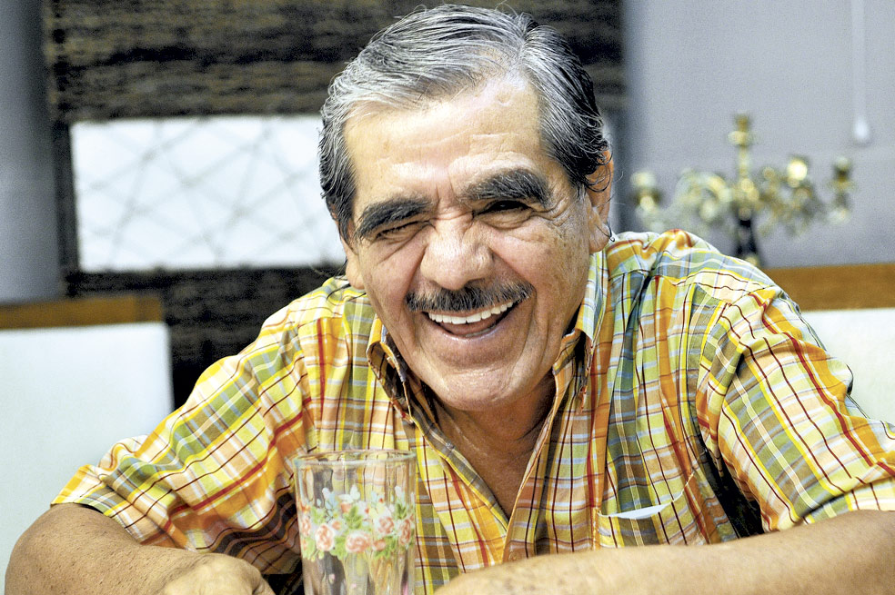 Víctor Carranza se fue sin pagar la cuenta