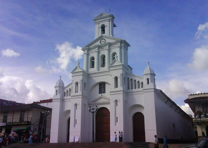 En memoria de aquél que partió siendo eterno