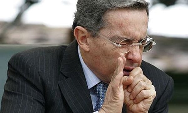 Uribe está aterrado