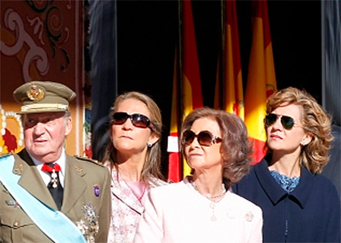 ¡Basta de monarquía!