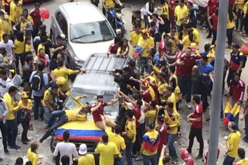 Bogotá celebró en medio de los muertos