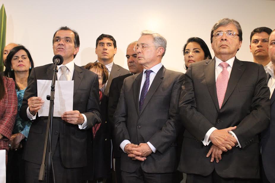 Óscar Iván Zuluaga jefe del Centro Democrático