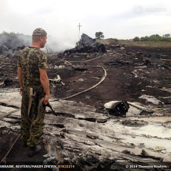 295 inocentes mueren tras derribo de avión en Ucrania