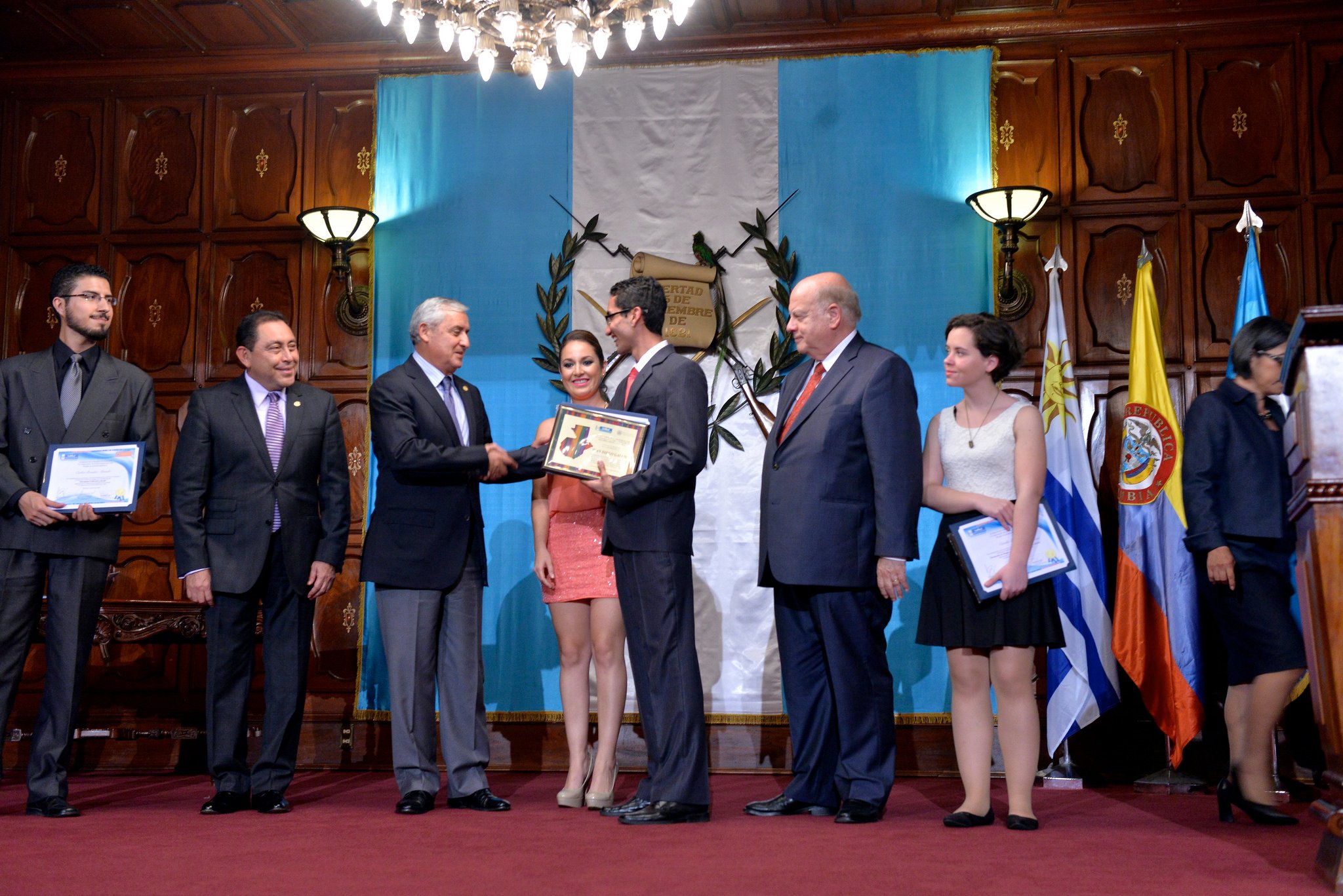 La OEA premia a colombiano