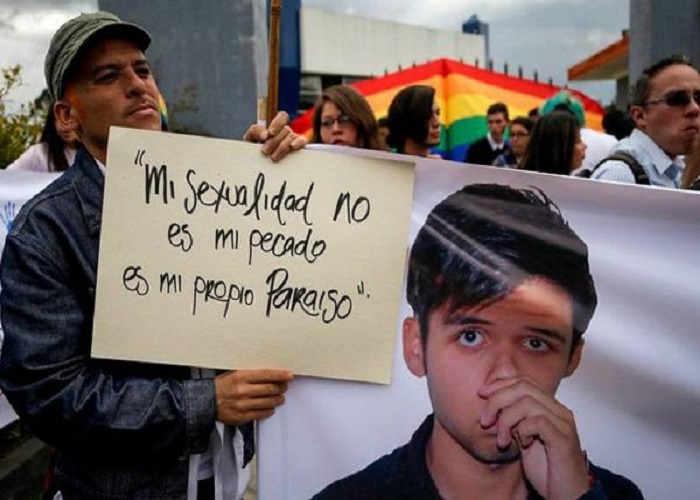“Es evidente que la rectora (del Gimnasio Castillo) más que protectora es discriminatoria”. Tribunal de Cundinamarca.