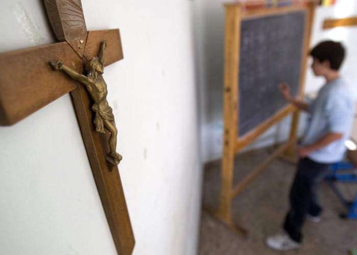 ¿La escuela colombiana nos obliga a ser católicos?