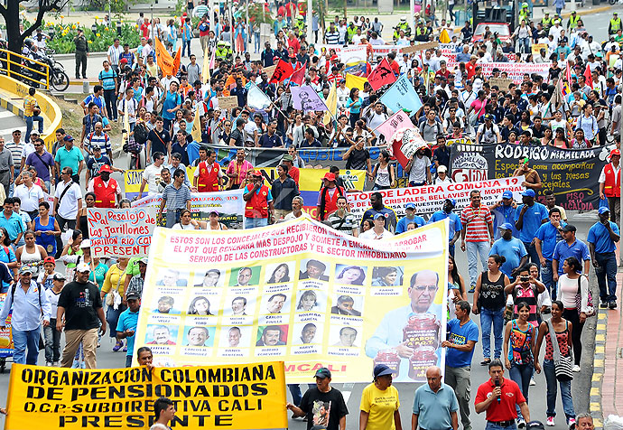 ¿Es mejor dialogar que marchar?