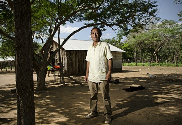 ¿Escritor de vallenatos o profesor de escuela?