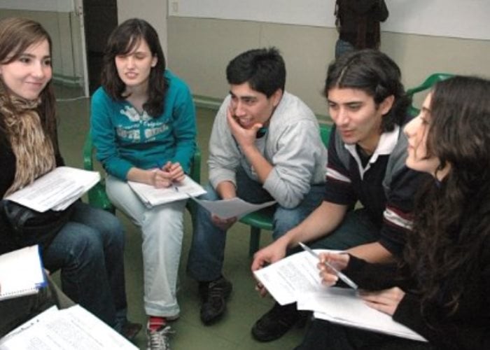 ¿Por qué la juventud debe hacer parte del proceso de paz?