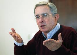 Las filtraciones militares a Uribe que desvelan a Santos