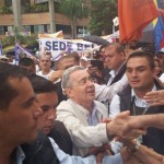  - Uribe se lanzó a la calle a apoyar: "paz sin impunidad"