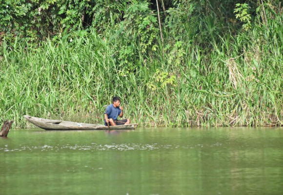Los primeros vivientes de esta comunidad llegaron del trapecio
