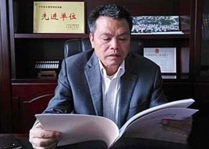 Millonario chino regresa a su pueblo para transformarlo