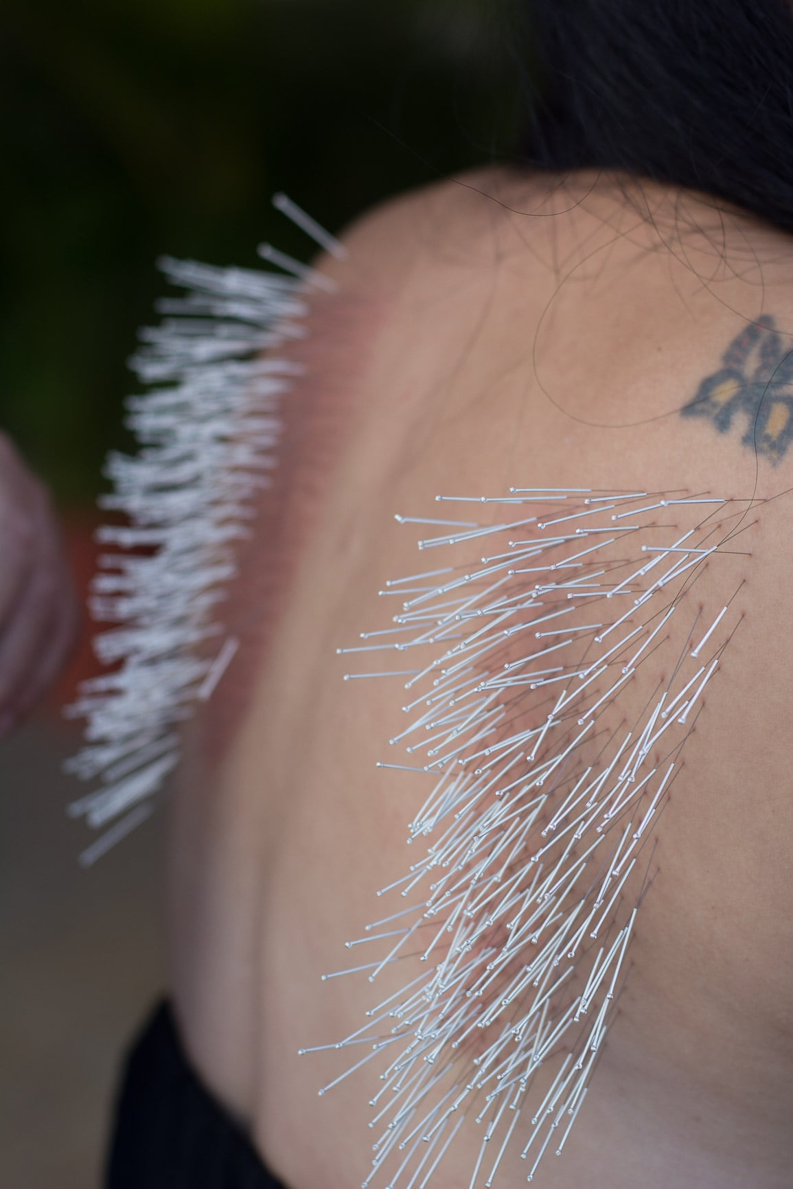 Cartagenera se clava 2050 agujas en su cuerpo