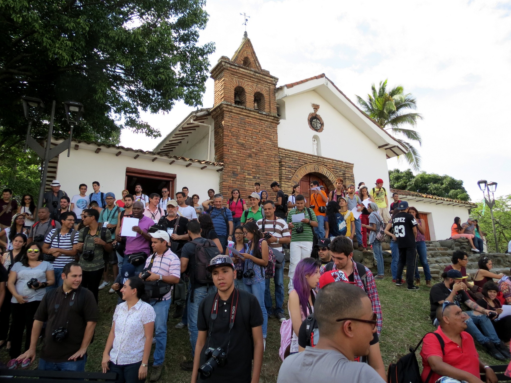 Primer encuentro de fotografía experimental en Cali