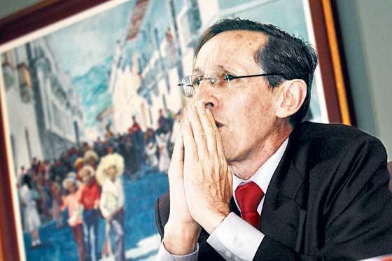 Las redes sociales se movilizan alrededor del dolor del senador Navarro