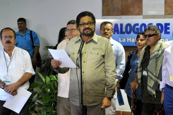En contra de que desmovilizados de las FARC integren Policía Rural