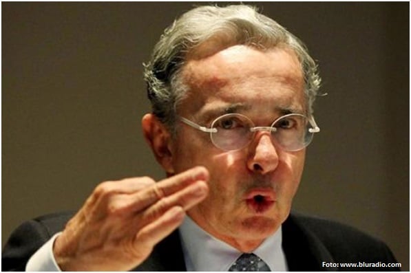 Le llegó la hora a Uribe por las chuzadas   