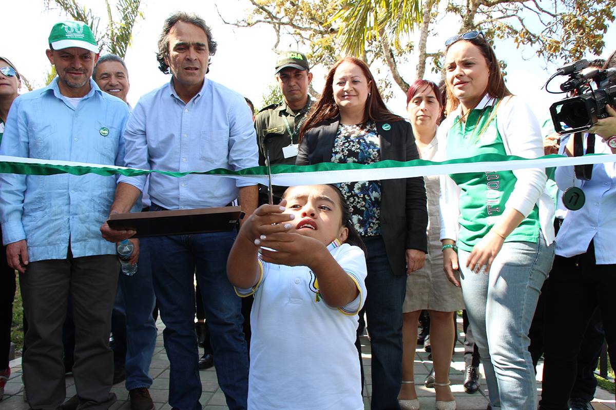 Derecho a cuestionar y a disentir