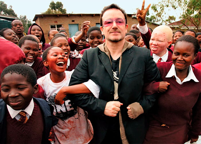 Bono, el farsante que traicionó al África