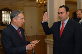 Los pesos pesados detrás del magistrado Pretelt