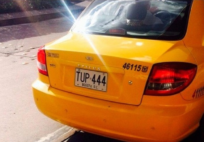 ¡Hagan su trabajo, y arreglen el servicio público de taxis en Bogotá!