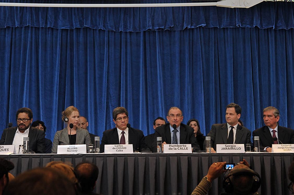 En el juego de la paz nos estamos haciendo trampa