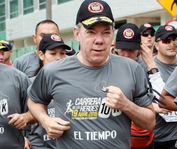 Video: Santos se fue abucheado de la carrera por los Héroes Caídos   