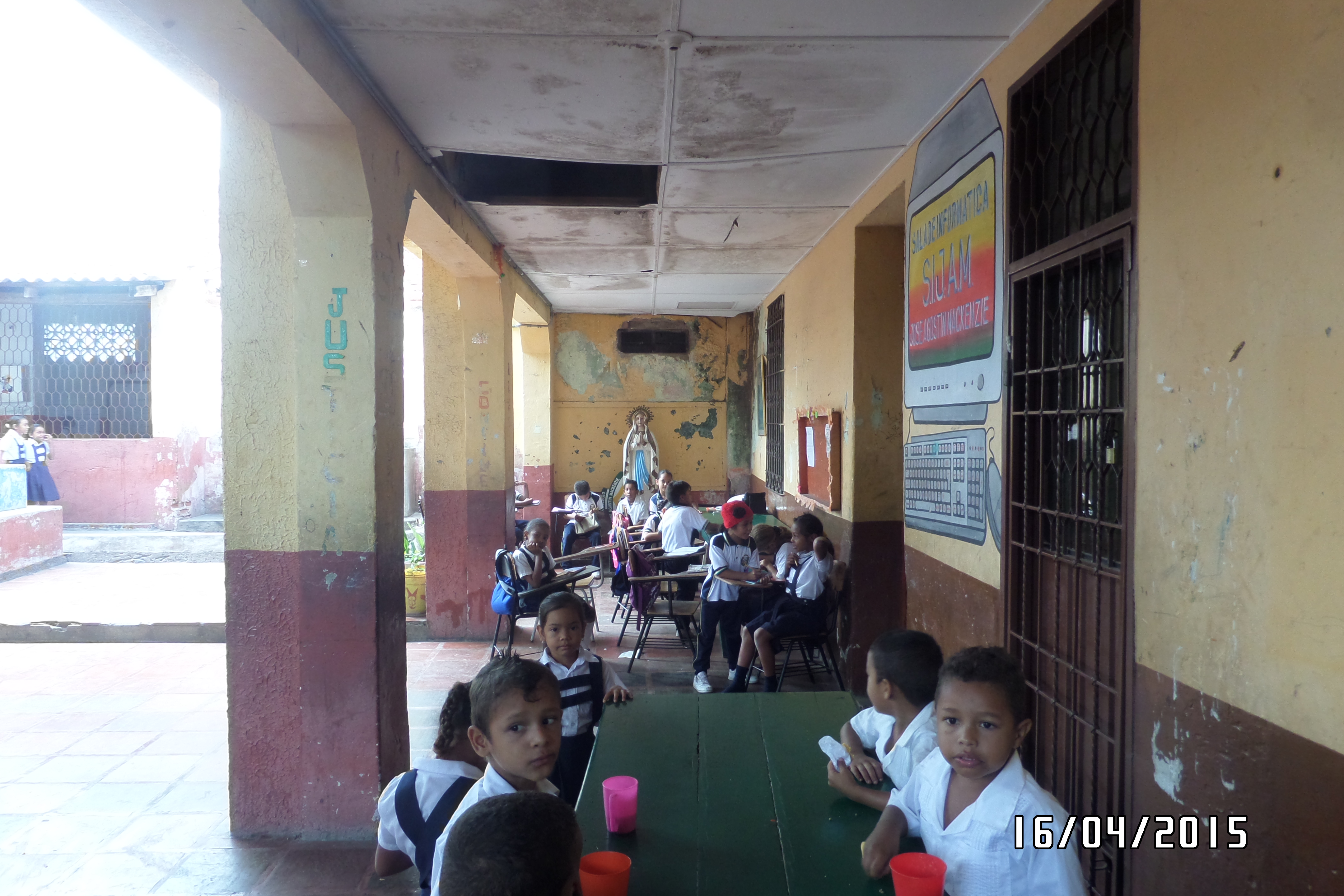 Villanueva olvidada por la Ministra Parody