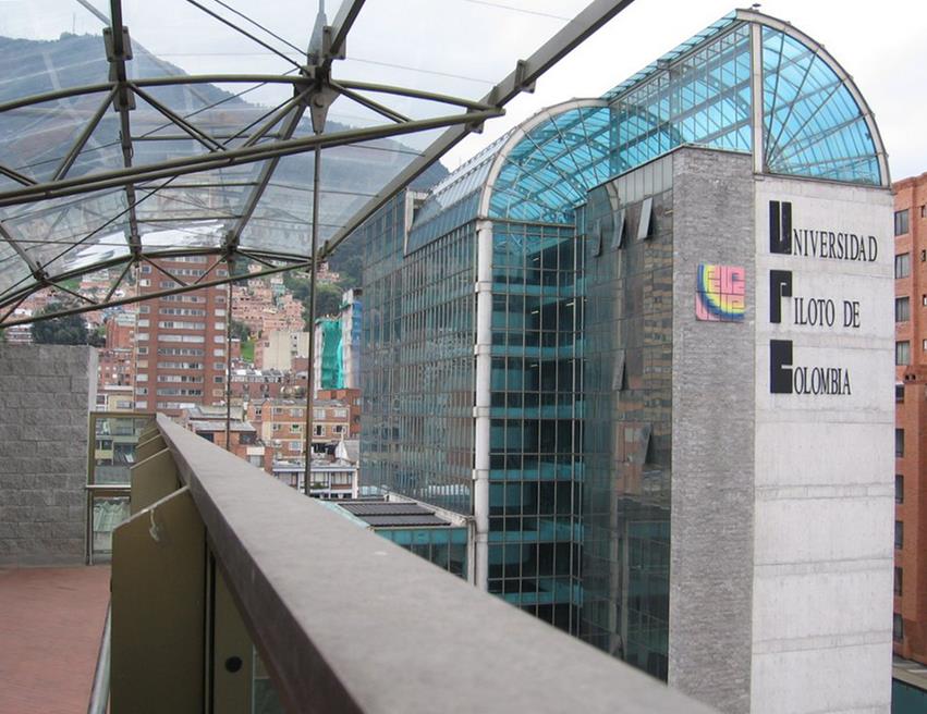 Rehagamos la facultad de Economía en la U Piloto