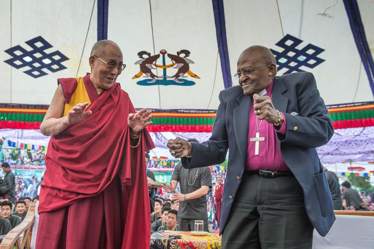 Dalai Lama y Desmond Tutu antes del terremoto