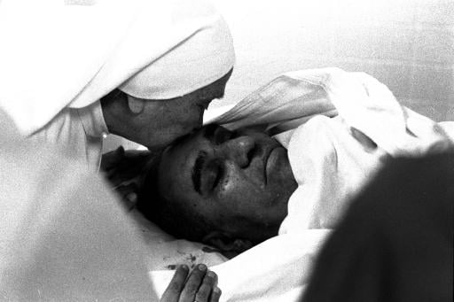 Monseñor Romero tras su muerte. Foto: archivo AP Eduardo Vazquez Becker