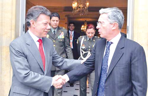 Avanza la unificación de Santos y Uribe