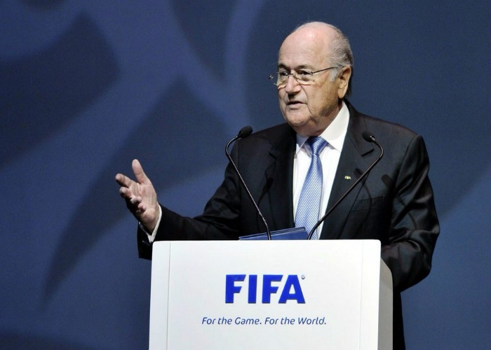 La renuncia de Blatter